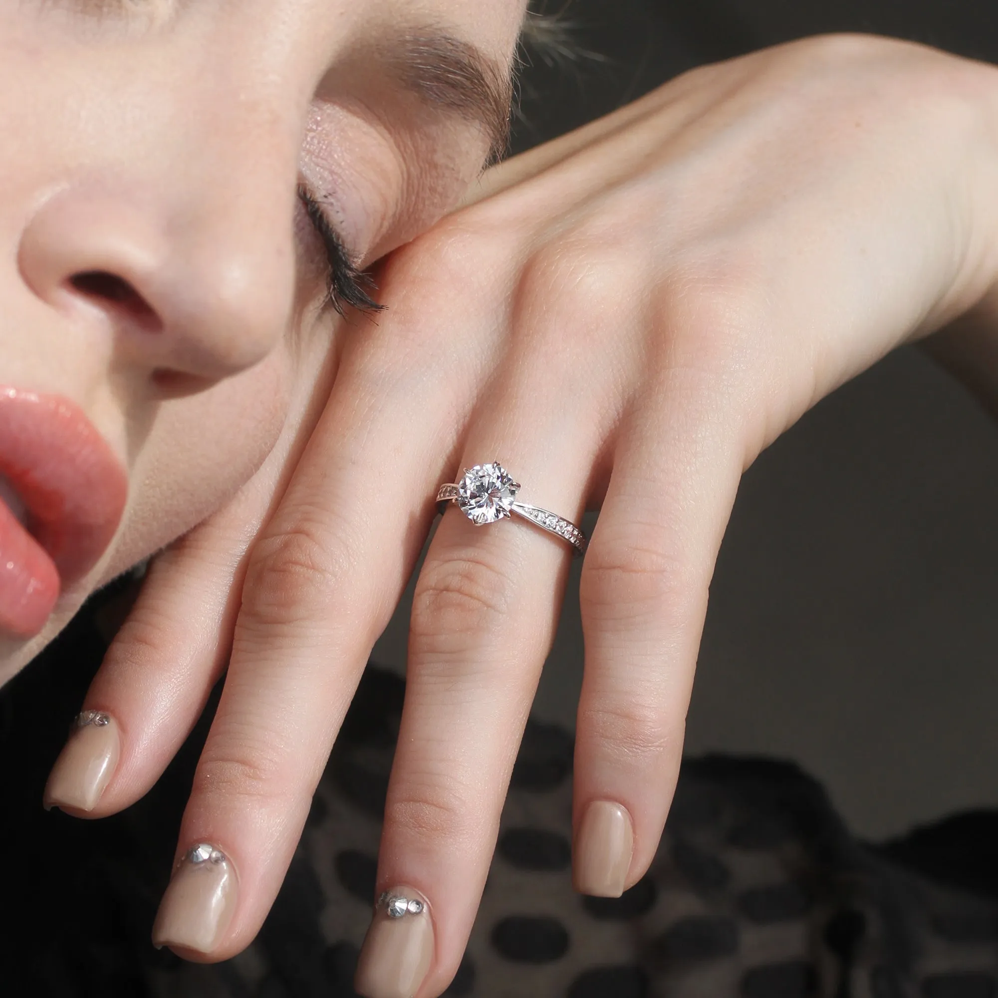 2 Carat Brilliance: Timeless Engagement Ring