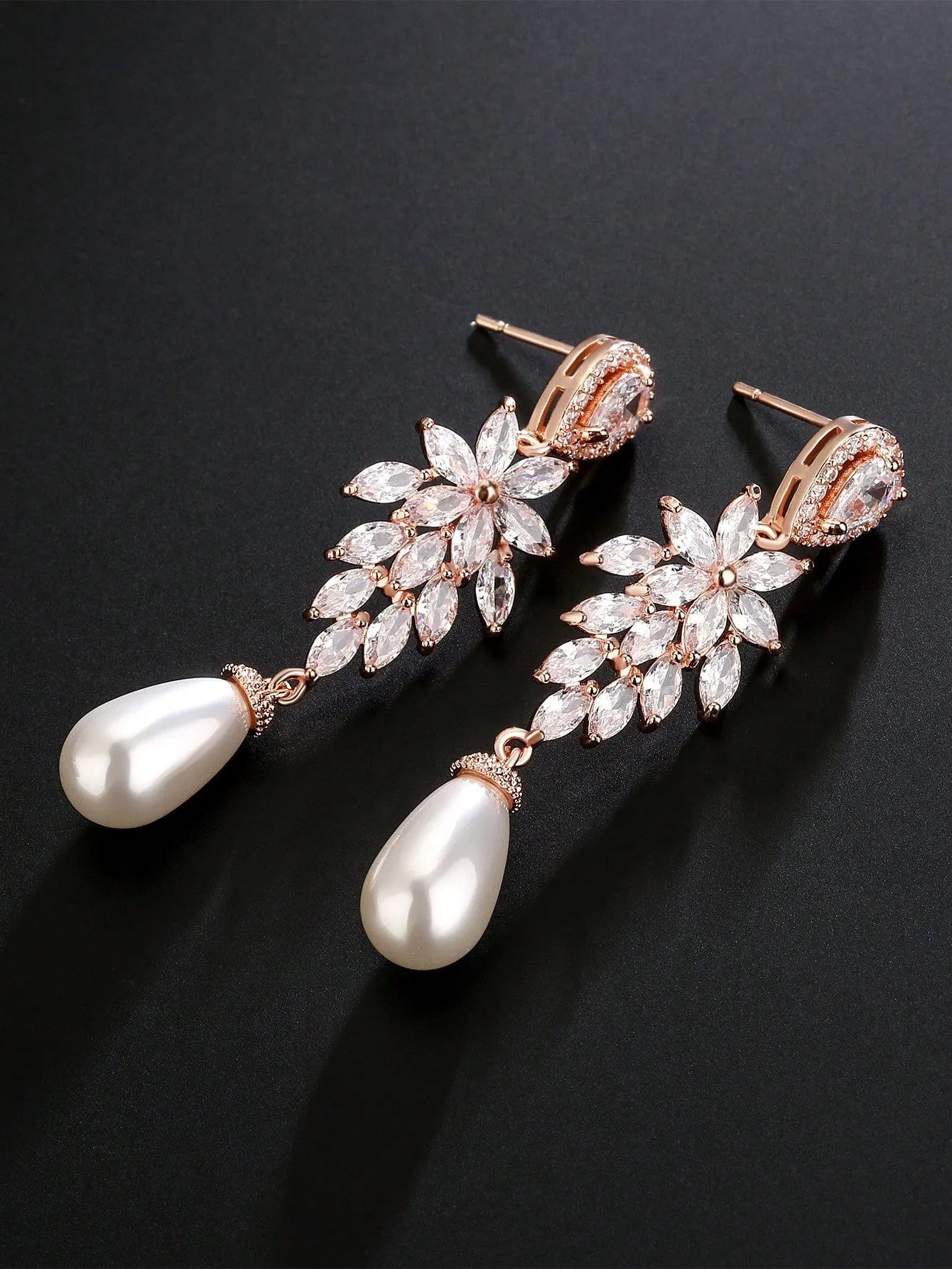 2pcs Luxurious Elegant Pearl & Cubic Zirconia Wedding Bridal Bridesmaid Jewelry Fashion Earrings