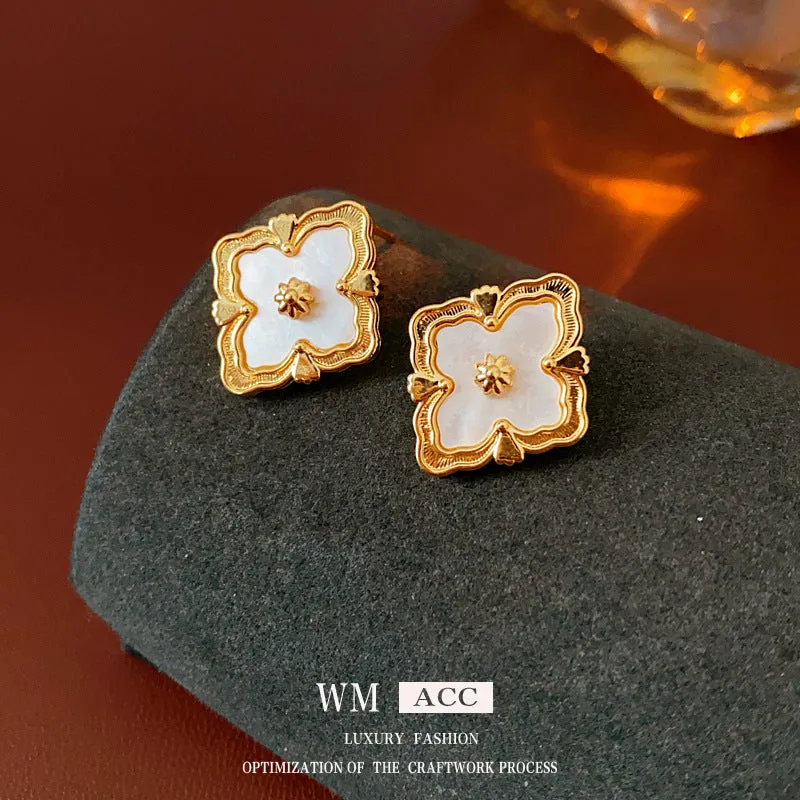 Luxurious Quadrilateral Rhombus Geometric Flower Copper Electroplating Earrings