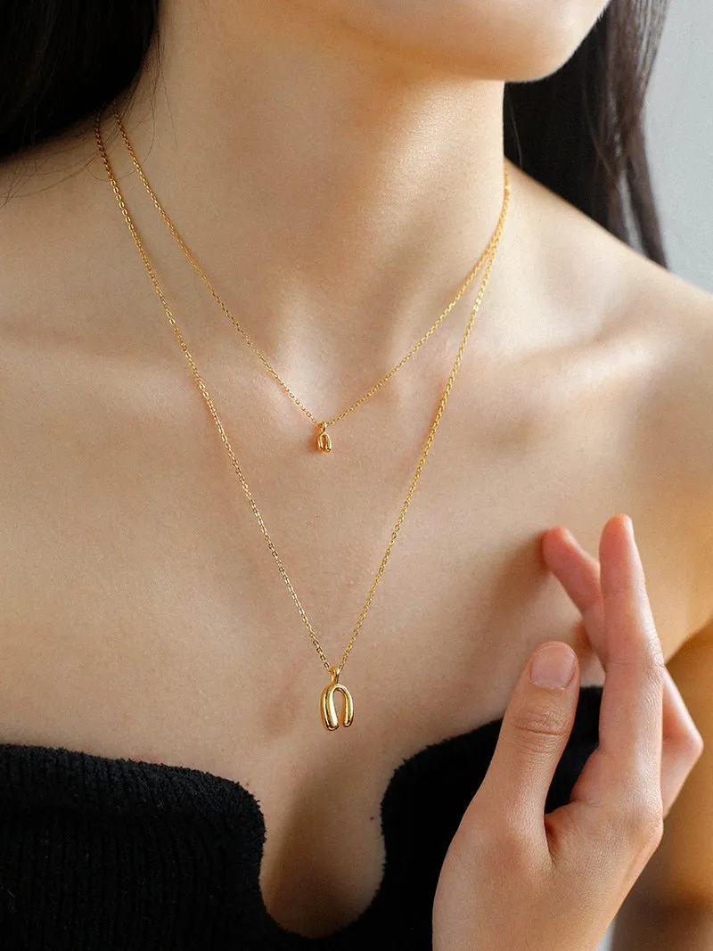 Minimalist Geometric Horseshoe Pendant Chain Necklace