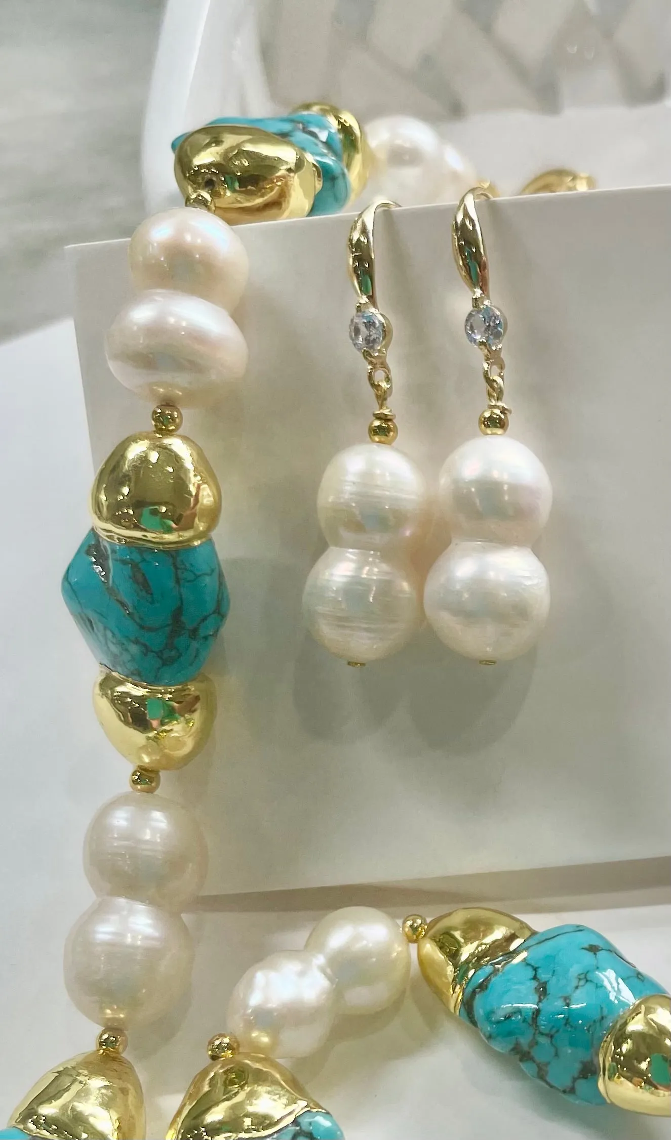 Twin Pearls & Turquoise Gemstones Statement Necklace/Earrings Set 18”